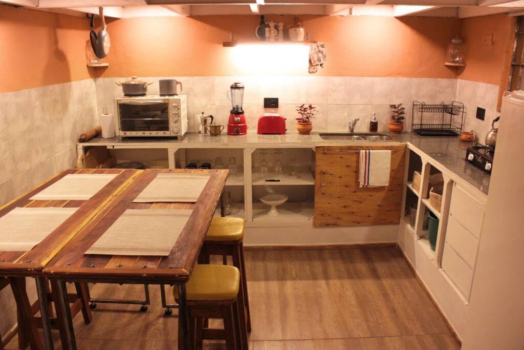 Recycled Loft In Historic Building Apartamento